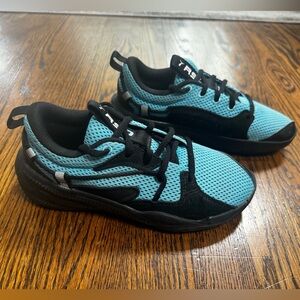 Kids Puma Dreamer Sneakers - Size 2.5Y